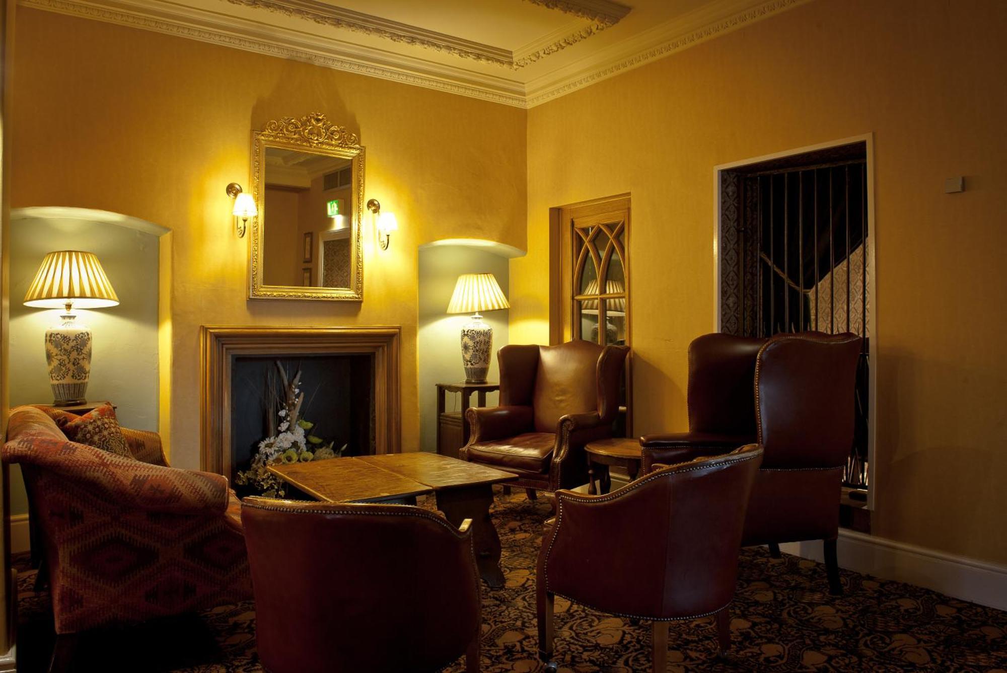 פטרבורו The Bull Hotel; Sure Hotel Collection By Best Western מראה חיצוני תמונה