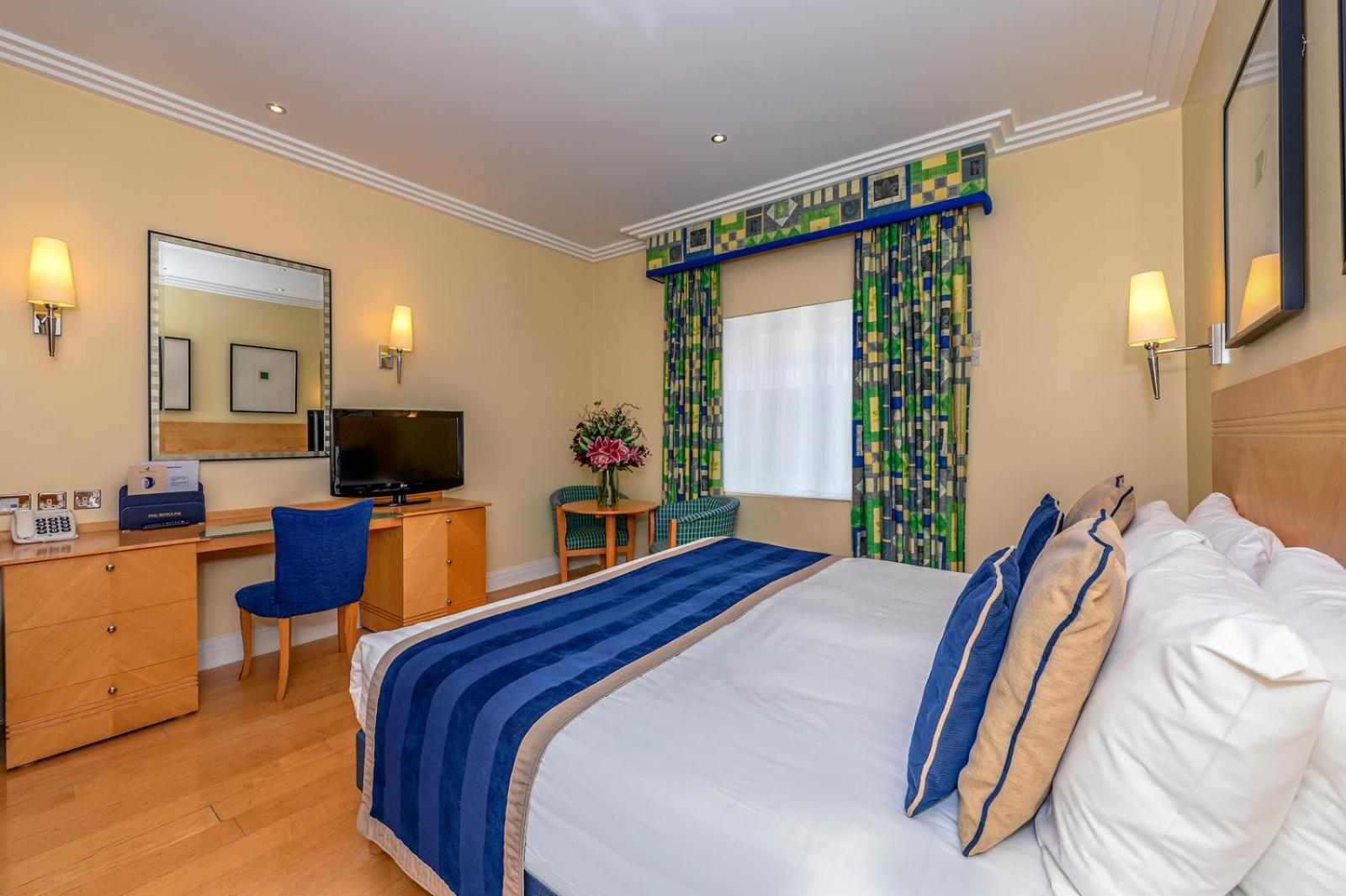 פטרבורו The Bull Hotel; Sure Hotel Collection By Best Western מראה חיצוני תמונה