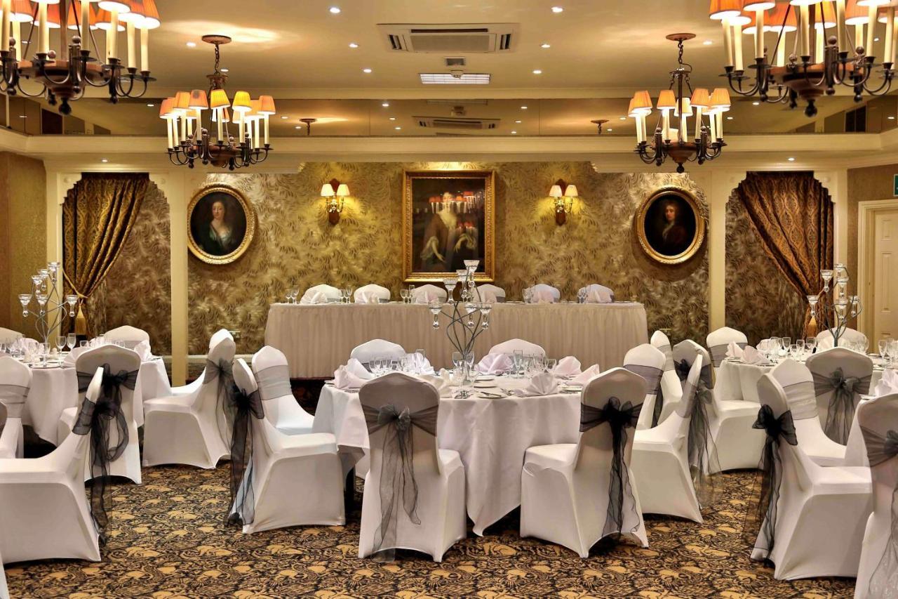 פטרבורו The Bull Hotel; Sure Hotel Collection By Best Western מראה חיצוני תמונה